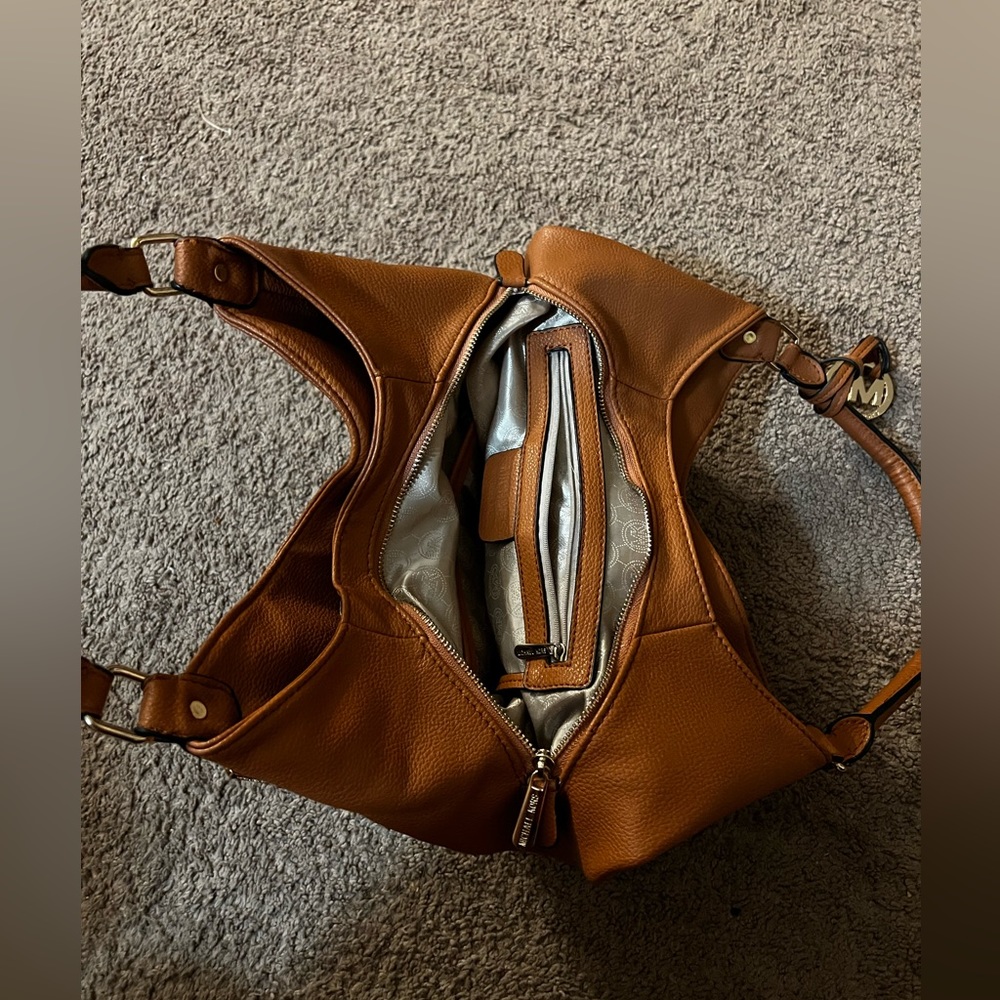 Michael Kora brown leather hobo bag - Picture 7 of 10